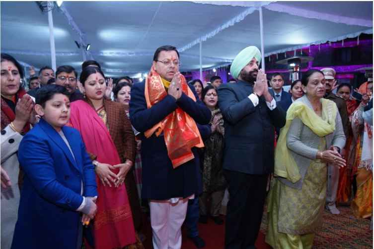 मुख्यमंत्री आवास में आयोजित हुई श्रीराम भजन संध्या