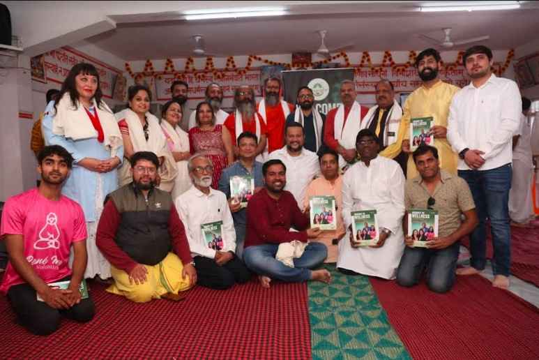 भारतीय नववर्ष की चैत्र प्रतिपदा के उपलक्ष्य में  “आयुर्वेद सही है” पत्रिका का विमोचन