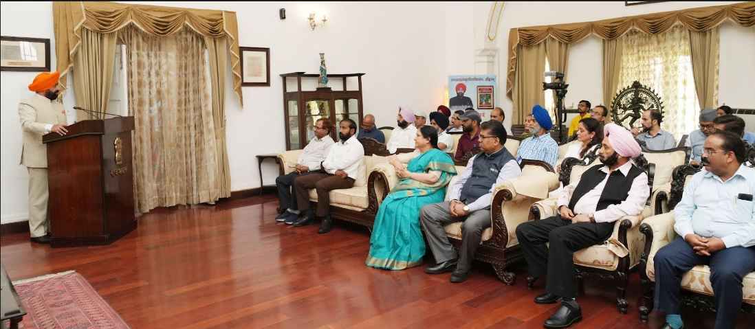 गुरु गोबिंद सिंह जी ने अपनी प्रतिभा और दूरदर्शिता से समाज को नई दिशा प्रदान की और  मानवीय हितों का संरक्षण किया: राज्यपाल