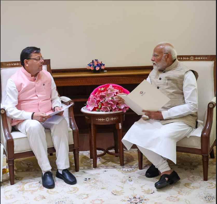 मुख्यमंत्री ने प्रधानमंत्री से भेंट कर राज्य के विकास से संबंधित विभिन्न विषयों पर चर्चा