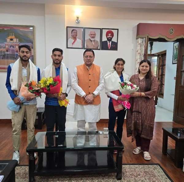 पेरिस ओलिंपिक में प्रतिभाग कर लौटे खिलाड़ियों अंकिता ध्यानी, परमजीत सिंह एवं सूरज पंवार ने भेंट की मुख्यमंत्री धामी से
