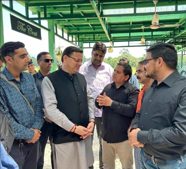 CM धामी से इलेक्ट्रॉनिक मीडिया पत्रकारों ने मुलाकात की