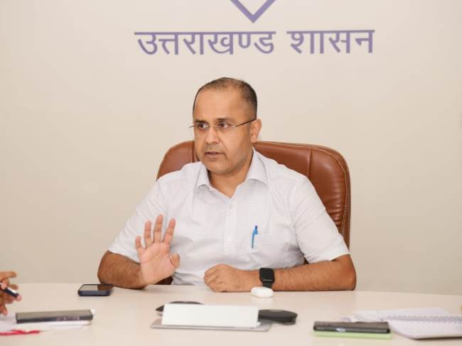 यातायात व्यवस्था में सुधार के लिए सभी जनपदों में सहायता करे यातायात निदेशालयः शैलेश बगोली