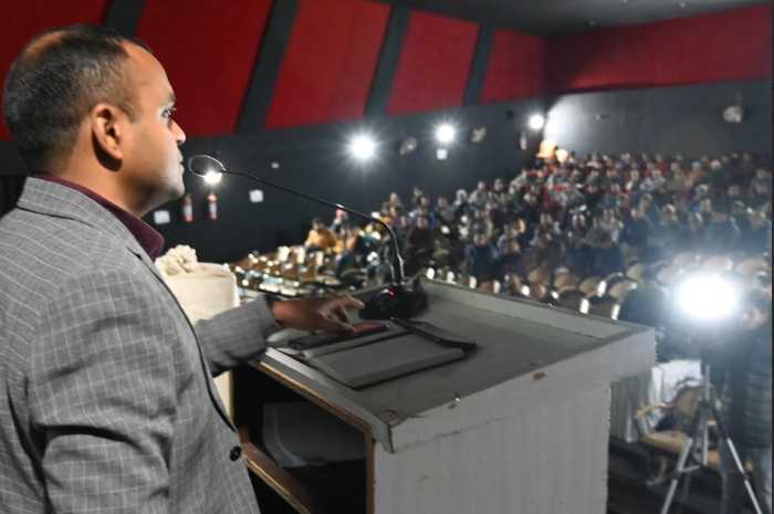 टिहरी: मतगणना कार्मिकों को दिया गया प्रथम प्रशिक्षण