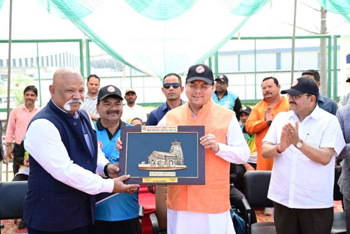 उत्तरांचल प्रेस क्लब द्वारा आयोजित इंटर क्रिकेट टूर्नामेंट का शुभारंभ किया CM धामी ने